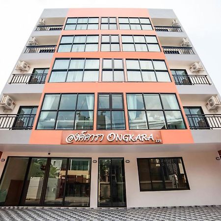 Ongkara Near Bts Thonglor Hotel Bangkok Eksteriør billede